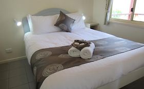 Hotel Crystal Cascades Holiday Park  4*